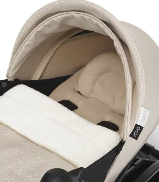Stokke YOYO³ коляска универсальная 2 в 1 с мягкой люлькой Newborn Pack White/Bonpoint Beige
