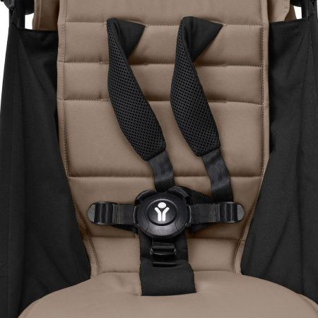 Stokke YOYO3 White Taupe белая рама и бежевый прогулочный блок