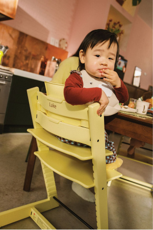 Оригинальный комплект Stokke Tripp Trapp Lemon Yellow с Baby Set 2 и подушкой Lemon Daze