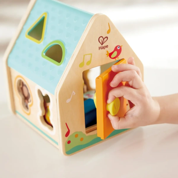 Hape Развивающий сортер Домик на дереве 
