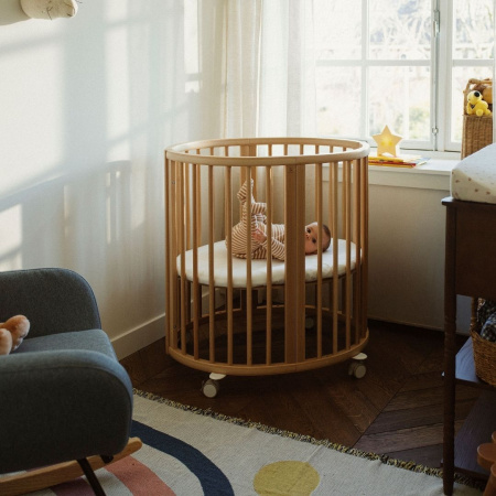 Овальная кроватка Stokke Sleepi Mini V3 из натурального бука