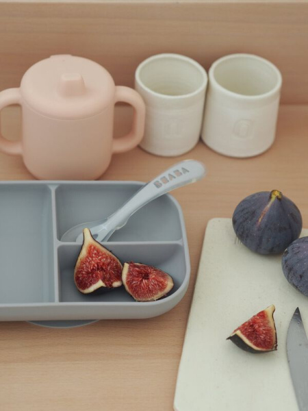 Beaba Набор посуды: тарелка, ложка, поильник COFFRET APPRENTISS SILIC