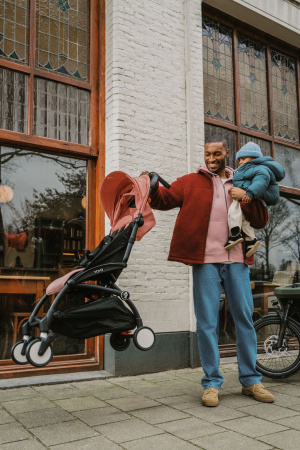 Stokke YOYO3 Black Ginger чёрный розовый фото