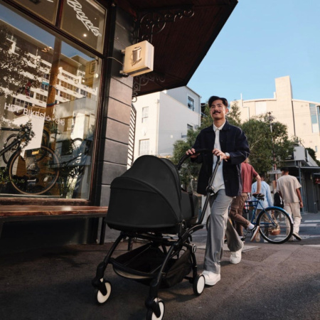 Stokke YOYO³ 2 в 1 с каркасной люлькой Bassinet для новорождённого