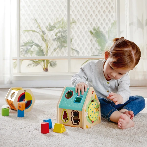 Hape Развивающий сортер Домик на дереве 