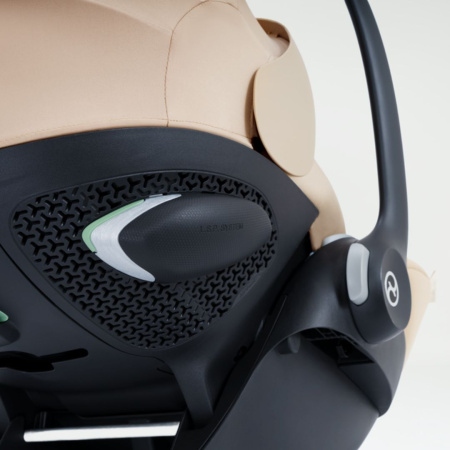 Cybex Cloud G3 i-Size Plus — автокресло с рождения